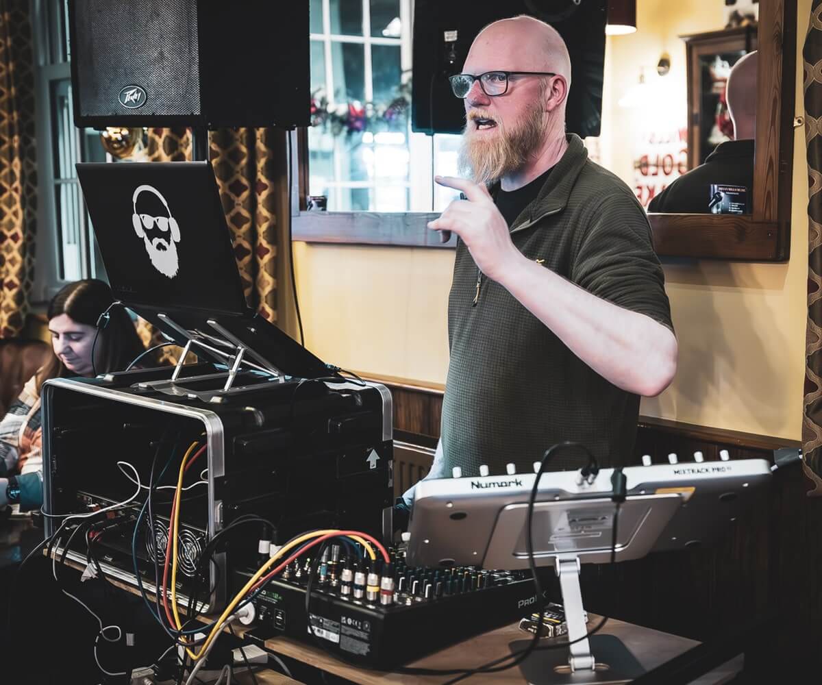 great pub entertainment in stoke on trent sutherland arms
